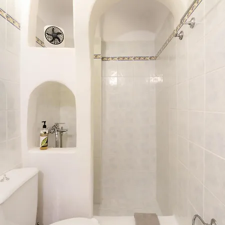 Sea And Sun House At *