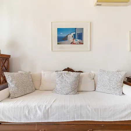 Sea And Sun House At *