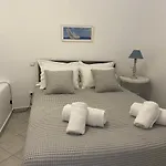 Apartment Sea And Sun House At