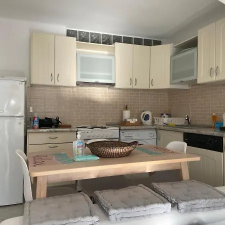 Sea And Sun House At *